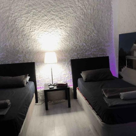 Parsa Homstay Madrid Exteriér fotografie