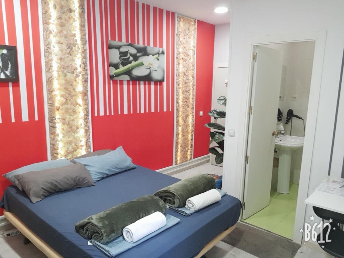 Parsa Homstay Madrid Exteriér fotografie