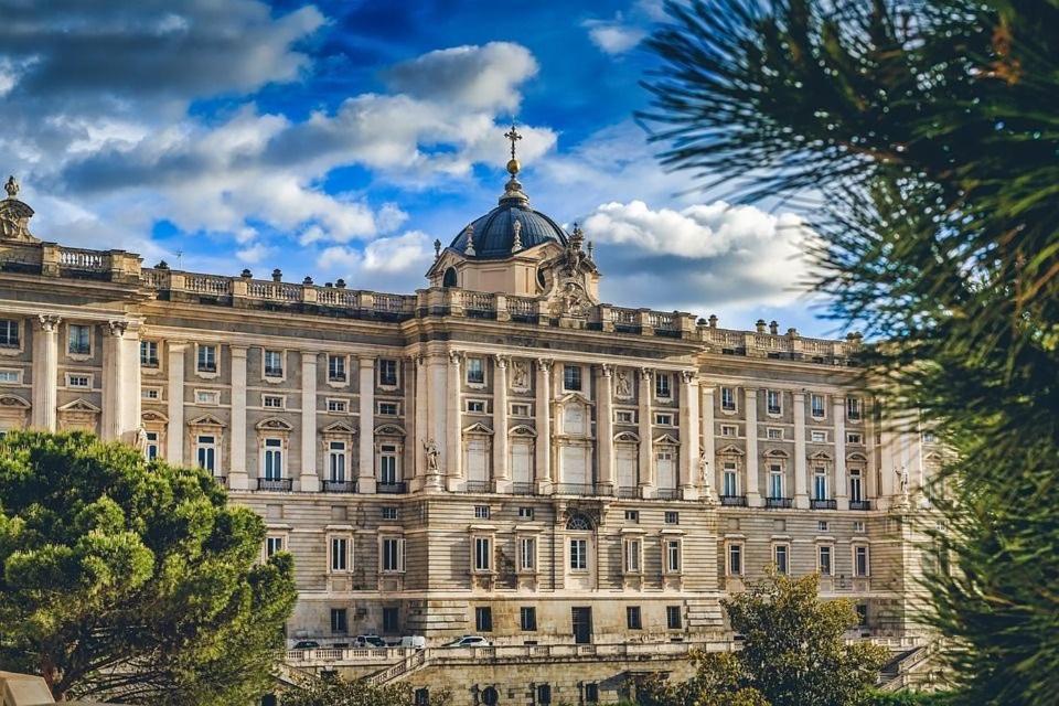 Parsa Homstay Madrid Exteriér fotografie
